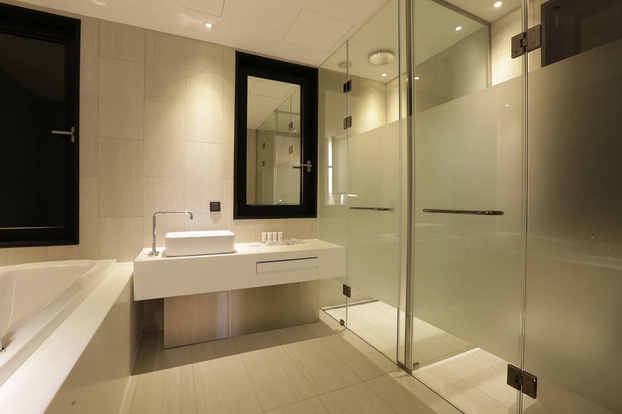 Hotel The Designers Incheon Dış mekan fotoğraf